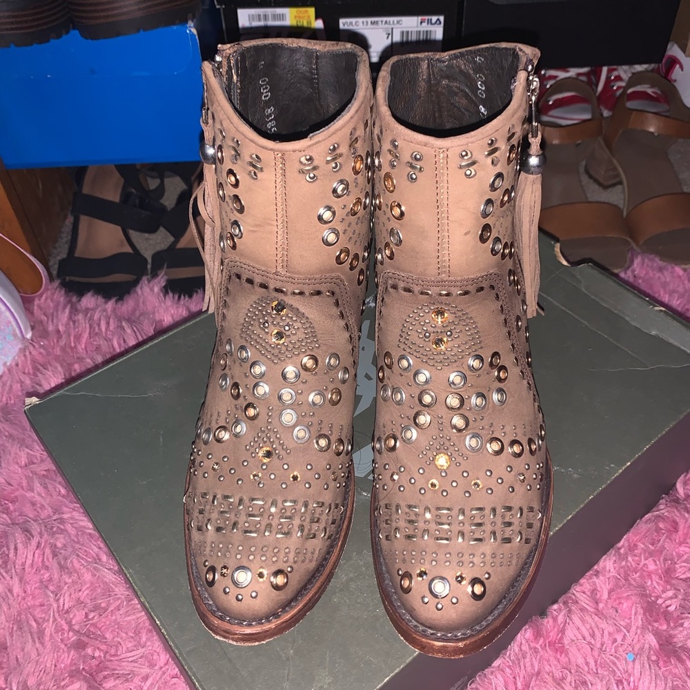 Cuadra boots.